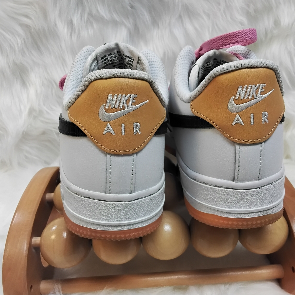 Nike White and Tan Sneakers - Picture 4 of 16